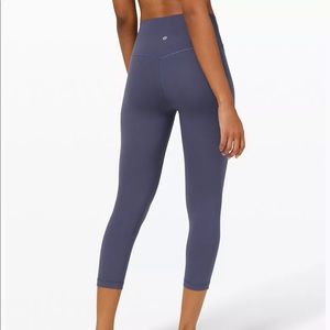 Lululemon Women’s Align Crop 19”